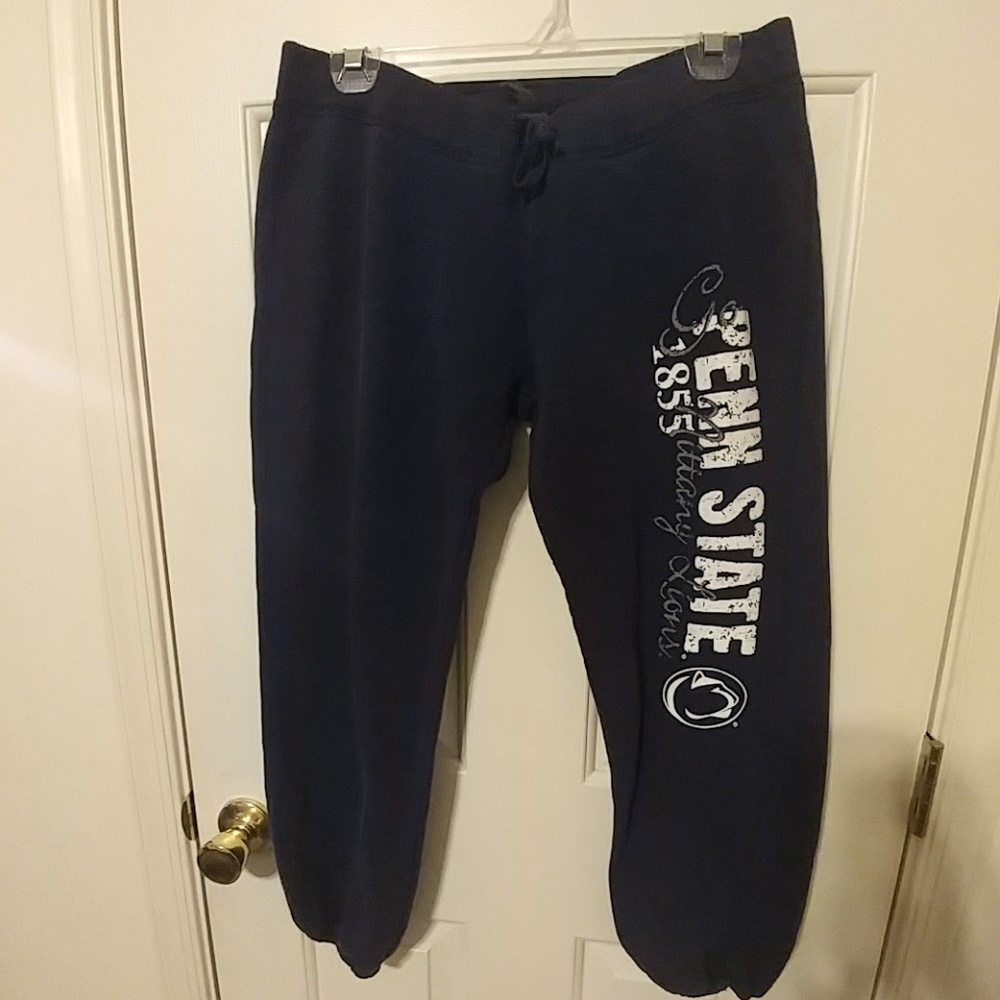 Soffe capri pants